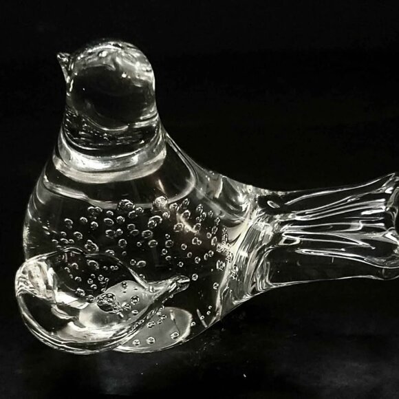 Vintage Glass Bird Paperweight With Controlled Bubbles - Picture 4 of 7